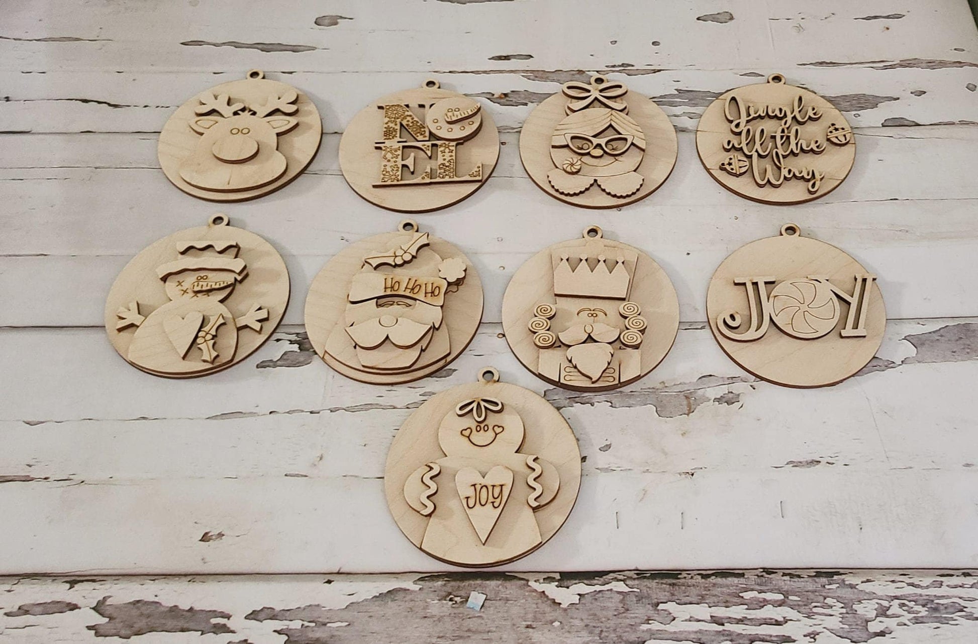 DIY Christmas Ornament Coloring Kit: Unfinished Wood, Craft