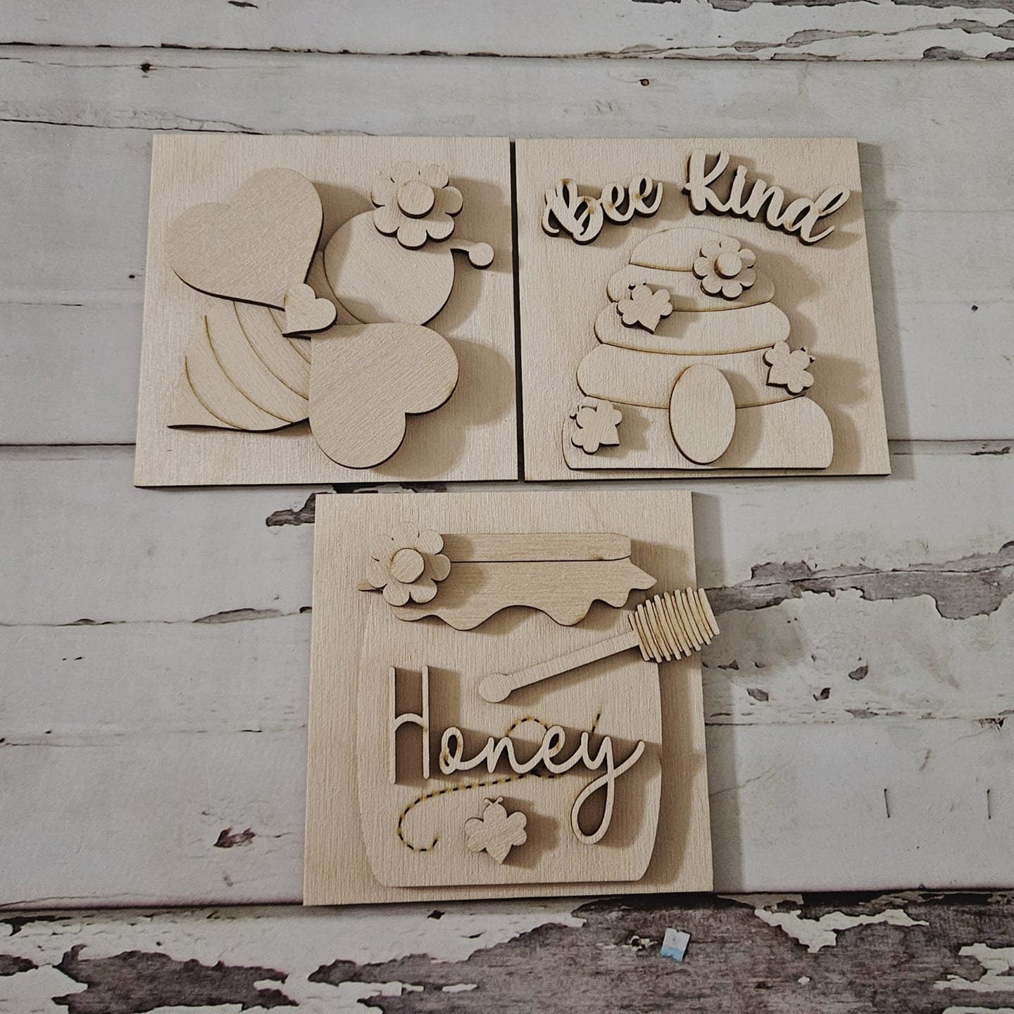 Summer honey bee interchangeable signs - Diy summer home decor - diy honey bee tiered tray decor - Make your own bee decor -diy Wood blank1675040056