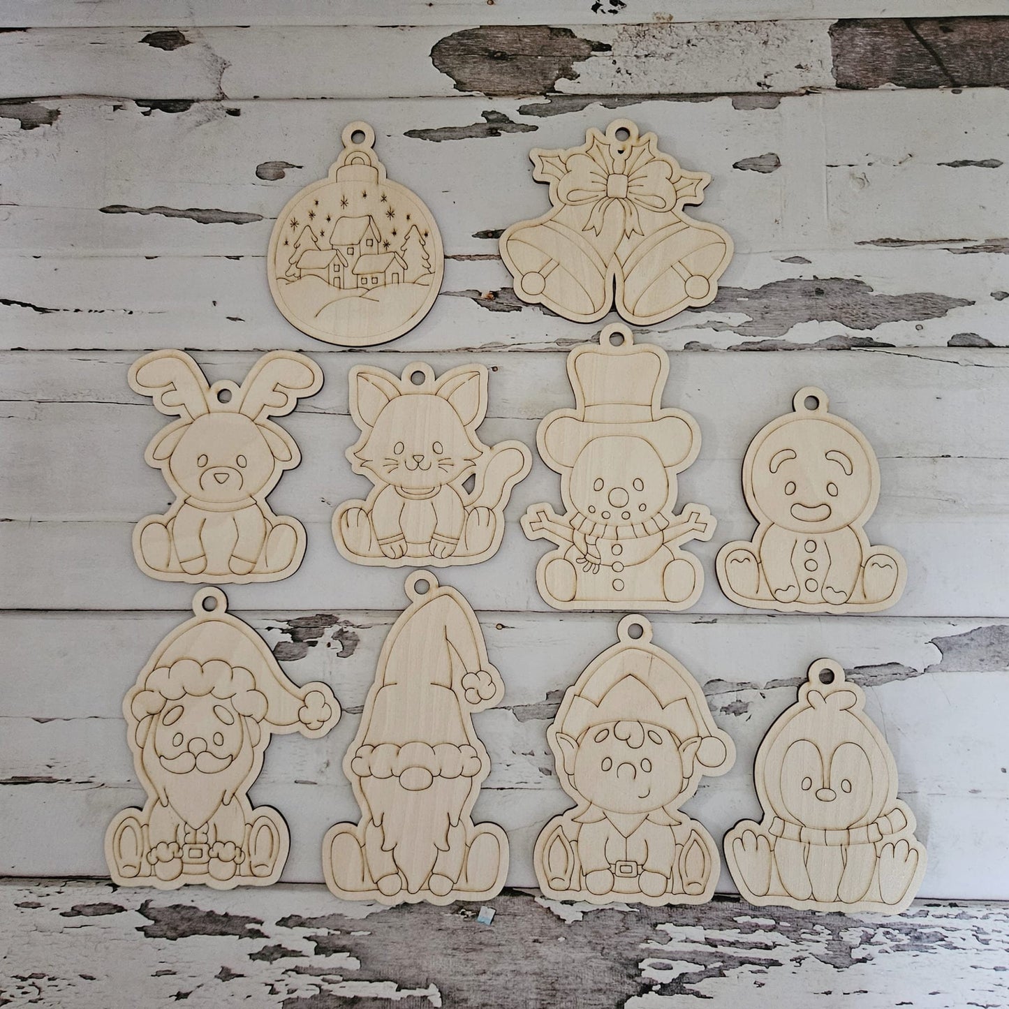 DIY Christmas Ornament Coloring Kit, 10 Wooden Ornaments