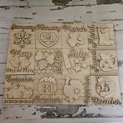 DIY interchangeable signs: Make your own tiered tray decor