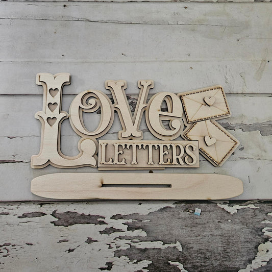 DIY Valentine's shelf sitter, Make your own Valentine craft