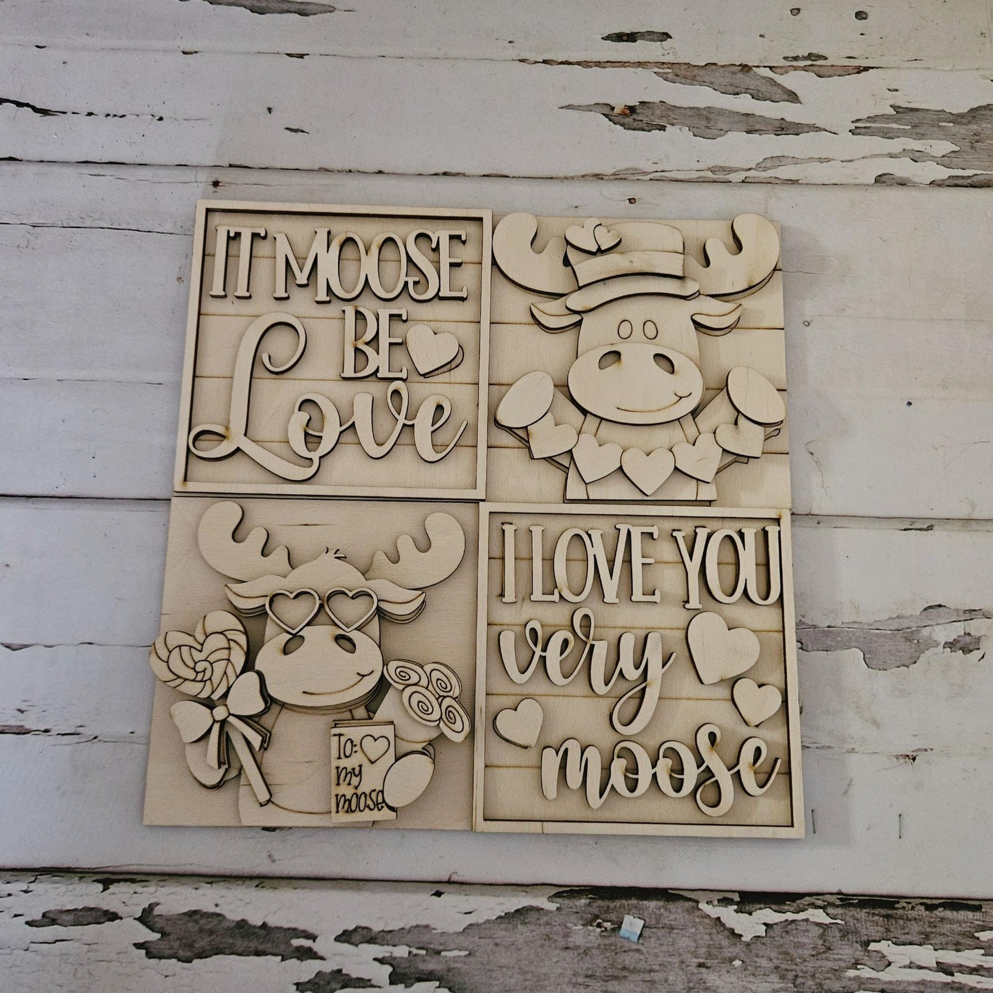 DIY Moose interchangeable sign, Make your own Valentine's Day tiered tray decor