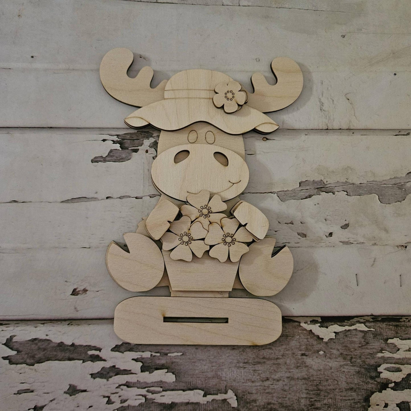 DIY Spring shelf sitter, Make your own moose tiered tray decor
