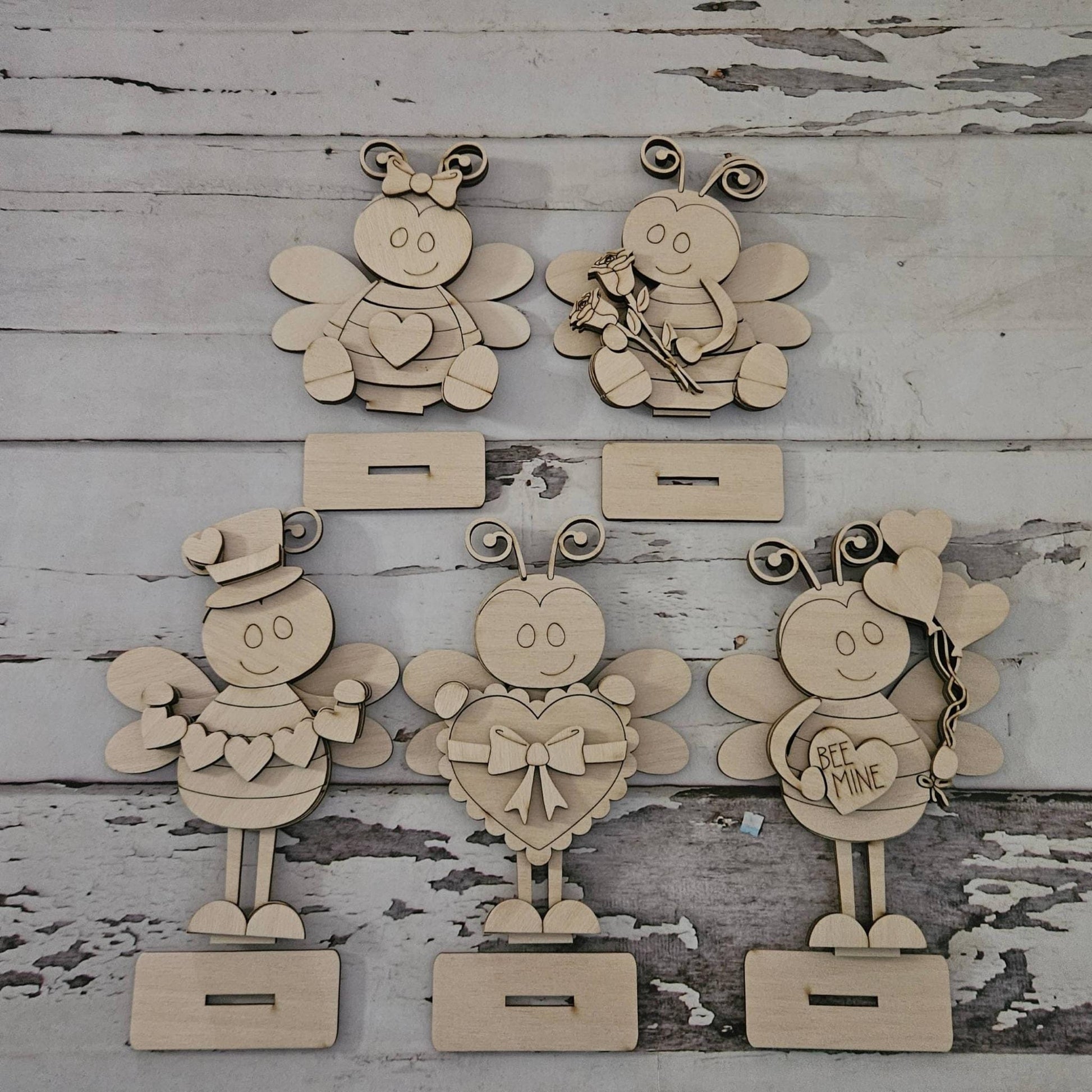 DIY Valentine's Day shelf sitter, Make your own Bee home decor