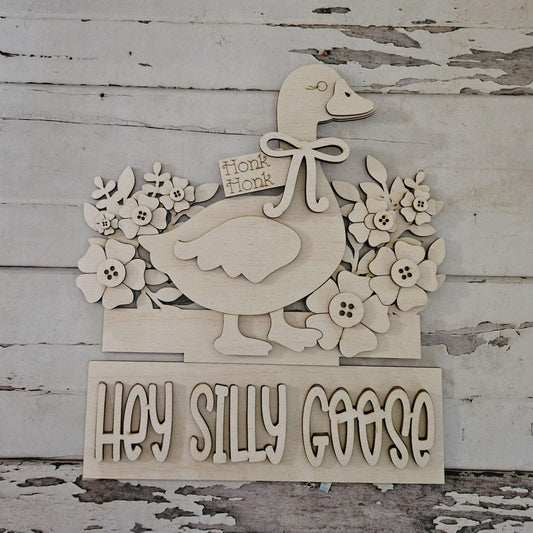DIY Goose Window Box Insert : Make your own Silly goose home decor