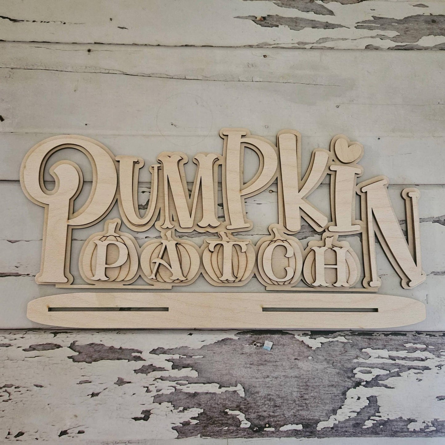 DIY Fall pumpkin shelf sitter, Make your own autumn home decor