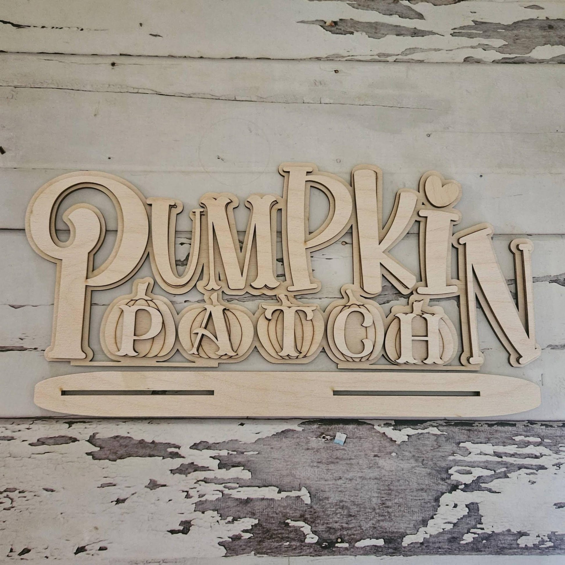 DIY Fall pumpkin shelf sitter, Make your own autumn home decor