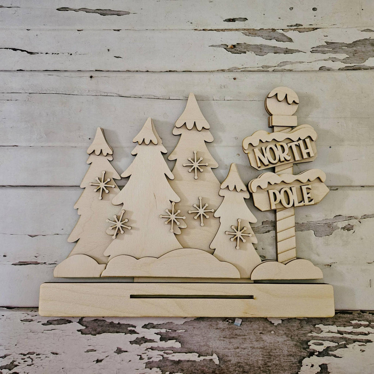 DIY Christmas shelf sitter; Make your own Christmas decorations
